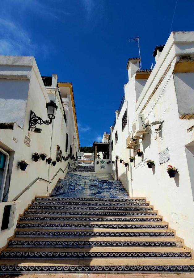 Benahavis Village Penthouse Apartment, 2 Bedrooms, Stunning Views, Swimming Pool !! Benahavís Exterior foto