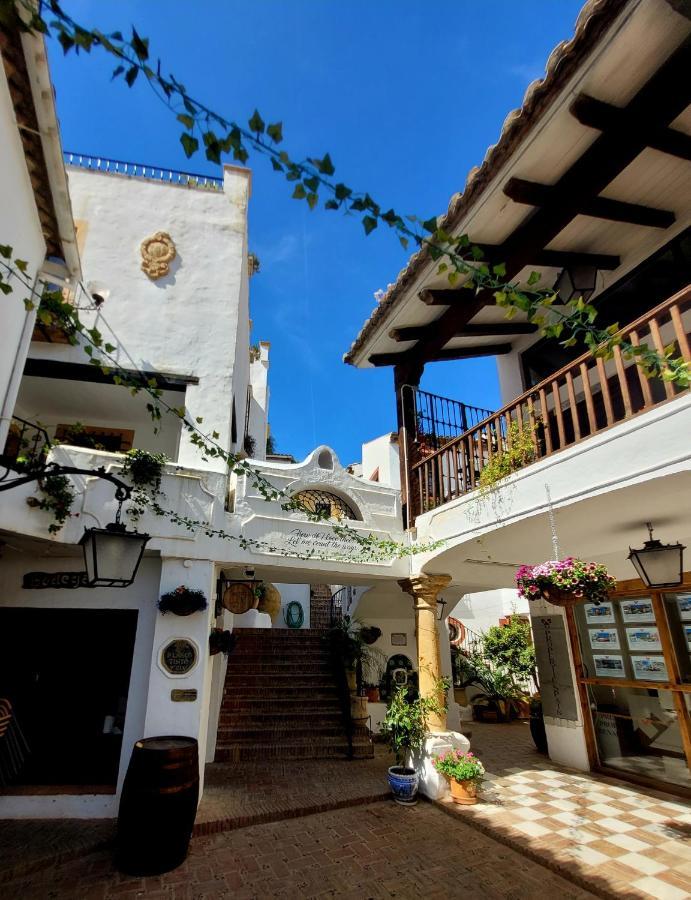 Benahavis Village Penthouse Apartment, 2 Bedrooms, Stunning Views, Swimming Pool !! Benahavís Exterior foto